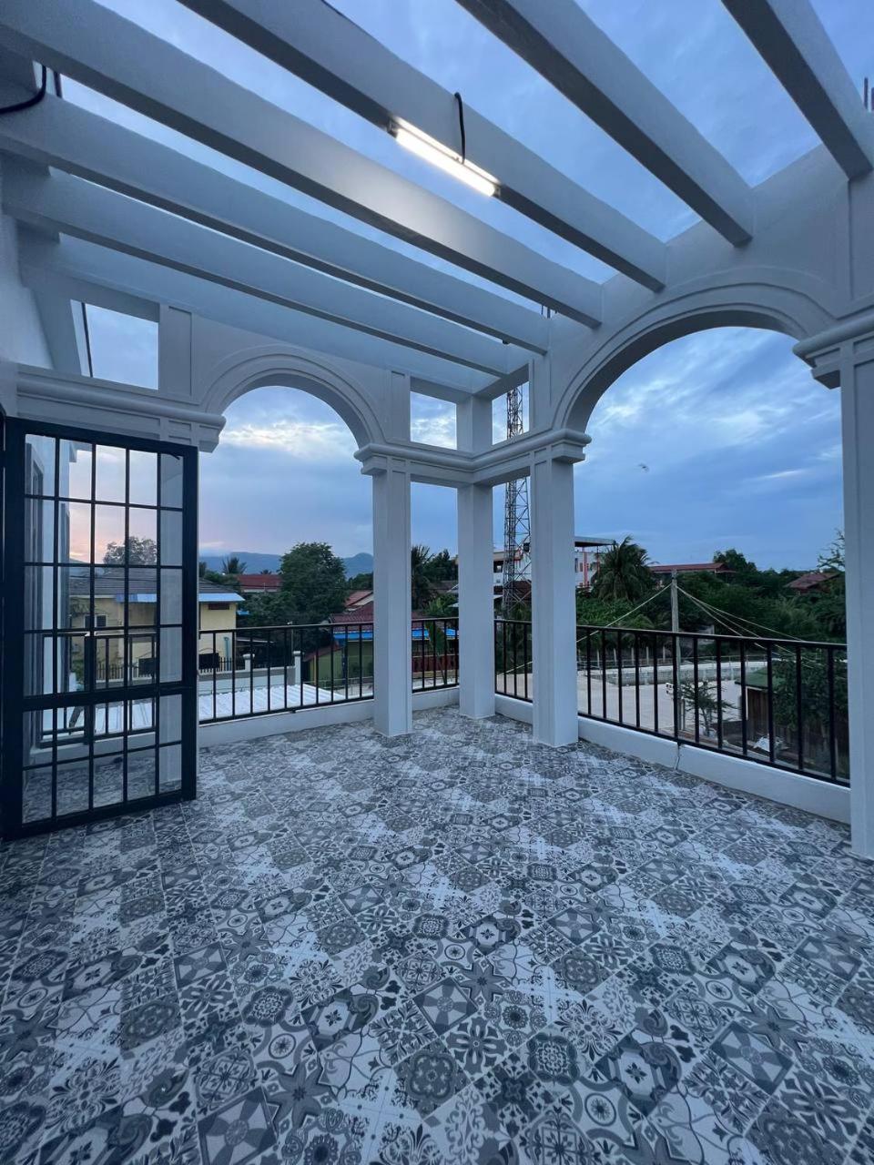 Hang Meas Boutique Hotel Кампот Екстериор снимка