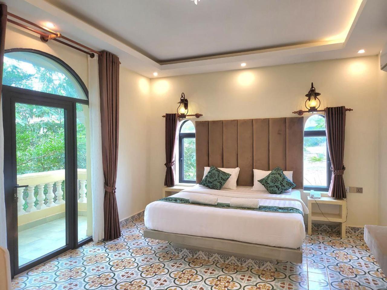 Hang Meas Boutique Hotel Кампот Екстериор снимка