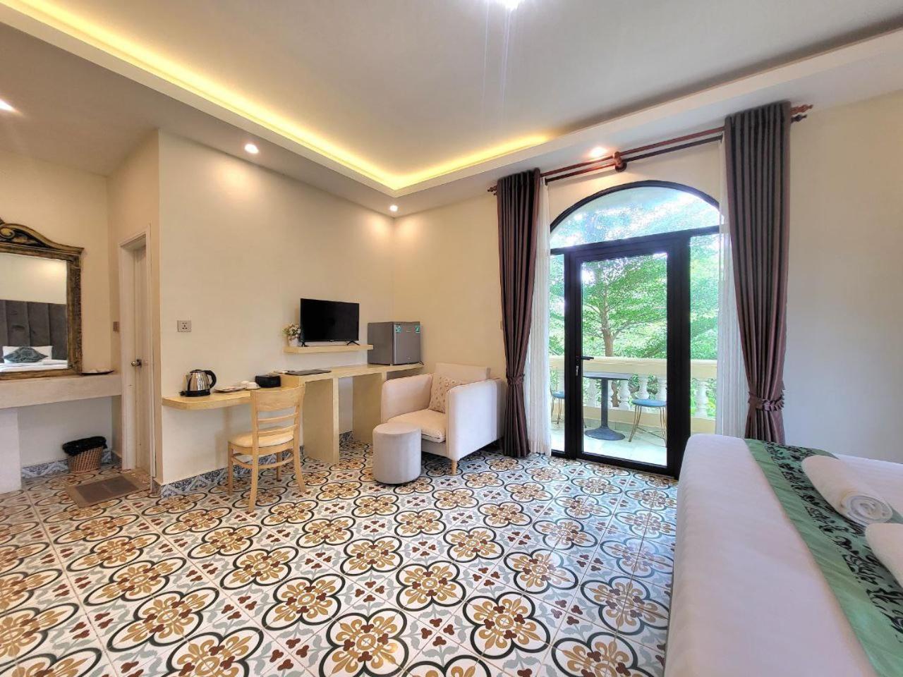 Hang Meas Boutique Hotel Кампот Екстериор снимка